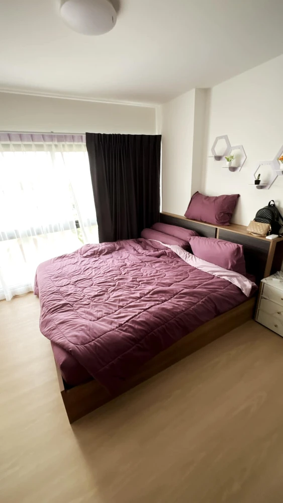 For rent: Ploen Ploen Condominium Rangsit-Workpoint, 4th floor, fully furnished room, ready to move in, reserve now.