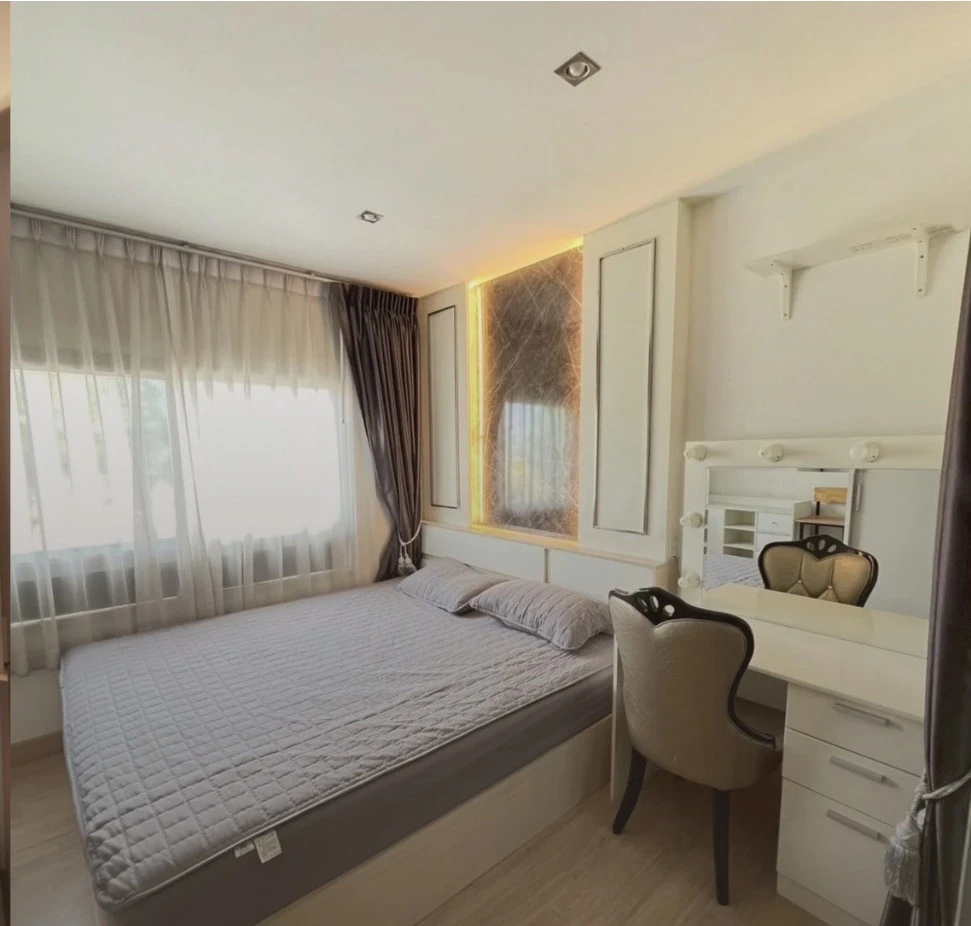 For rent: Ploen Ploen Condominium Rangsit-Workpoint. 1 beautifully decorated unit with full furnishings. Just bring your bags and move in!
