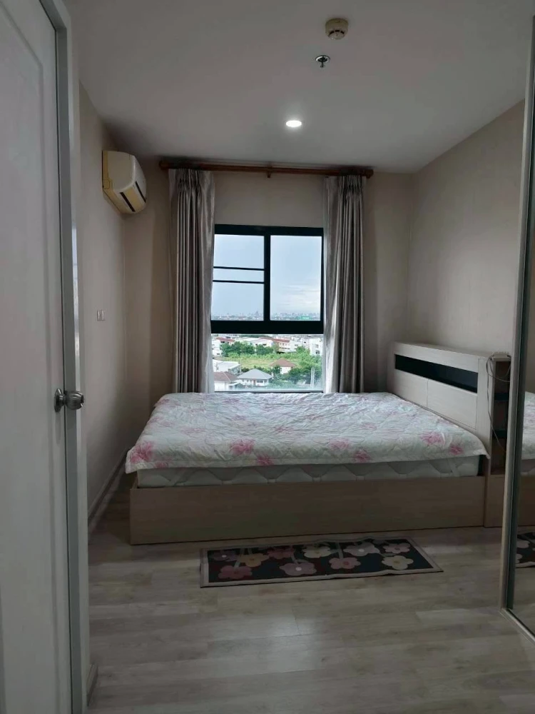 Plum Condo Central Station Westgate for rent. Nice unit with complete appliances. Book now, don't miss out!