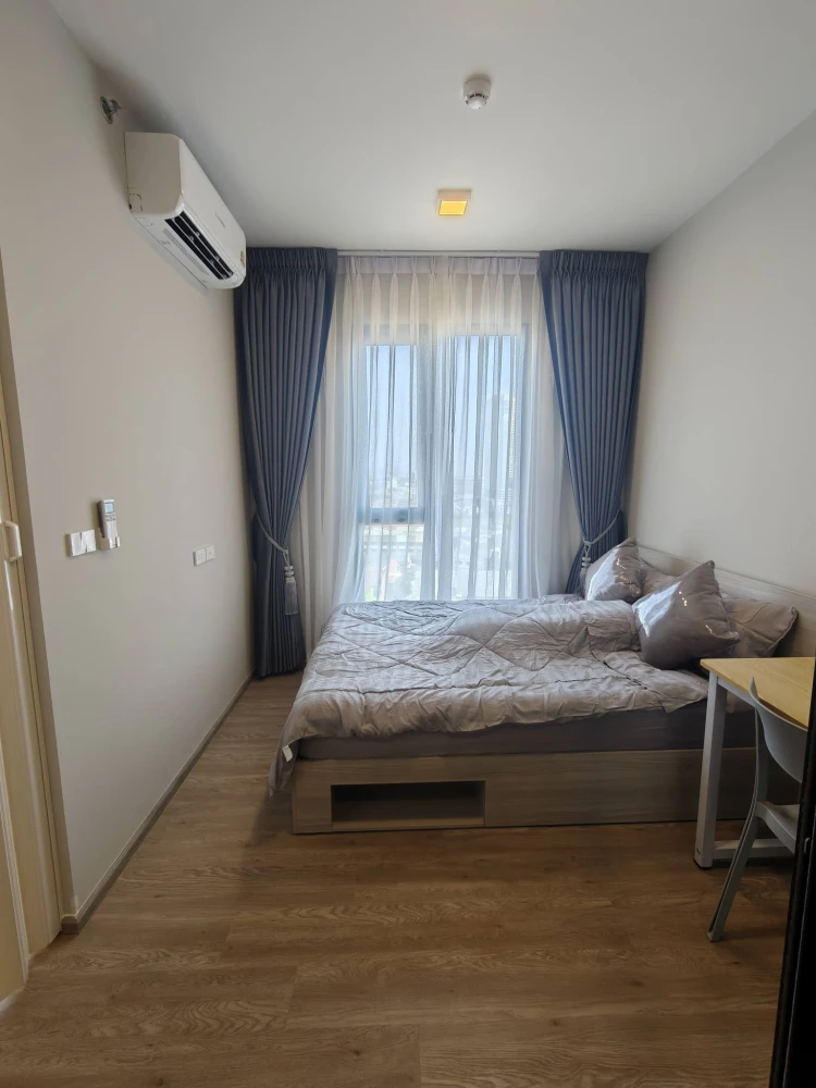 Plum Condo New West for rent, 12th floor, near the garden, corner unit next to the stairs (quiet), fully furnished with appliances.