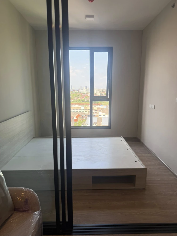 Plum Condo New West Bangyai for rent. Nice unit, fully furnished, high floor, corner unit. Book now!