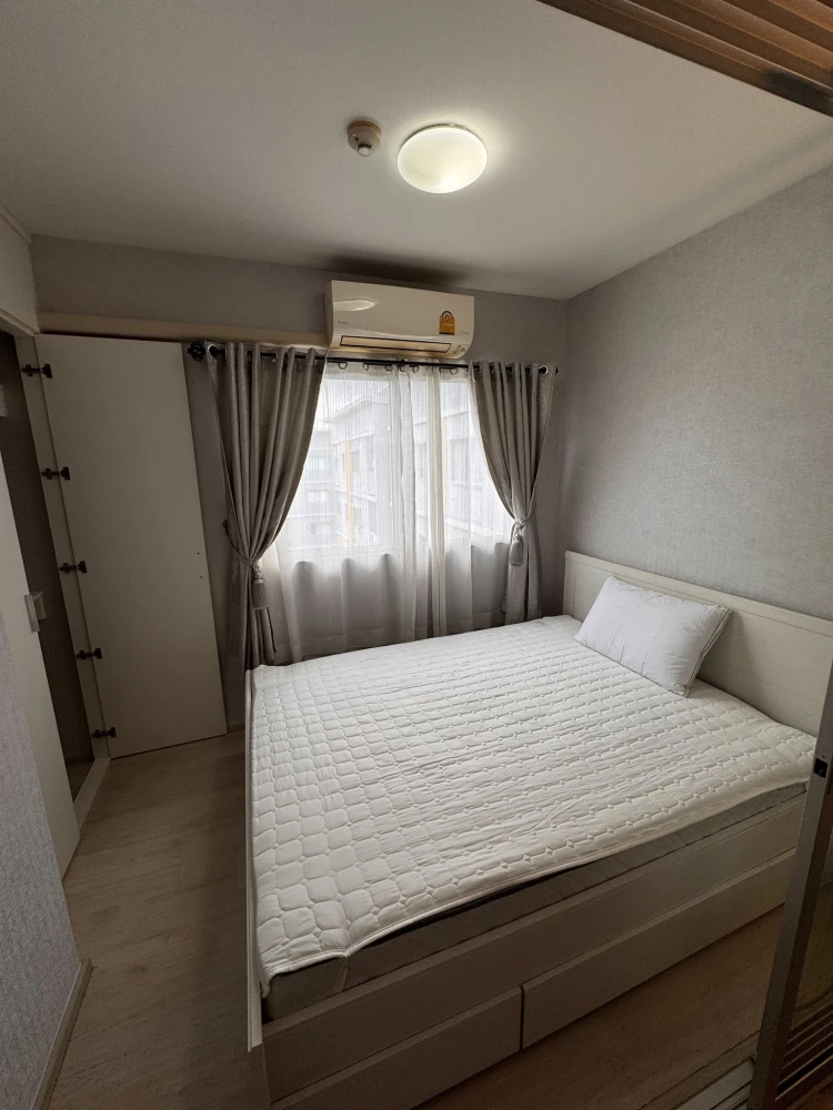 Plum Condo Park Rangsit for rent, 8th floor, pool view, fully furnished, nice room, reserve now before it's gone.
