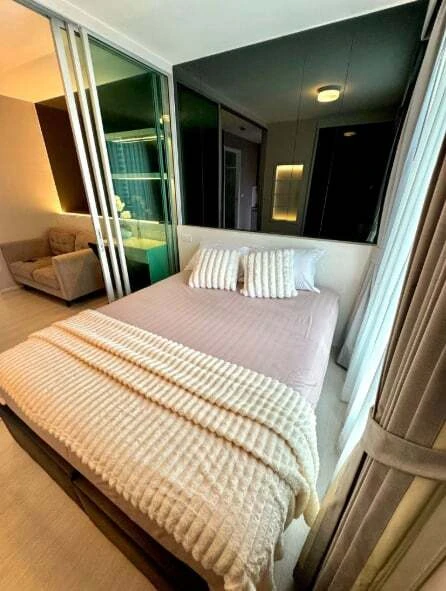Plum Condo Ram 60 Interchange for rent, beautifully decorated room, excellent built-in furniture, beautiful view, reserve now!