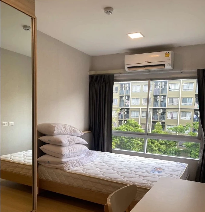 For rent: Plum Condo Rangsit Alive 1 room, ready to move in, 4th floor, pool view, great price, hurry and reserve now.