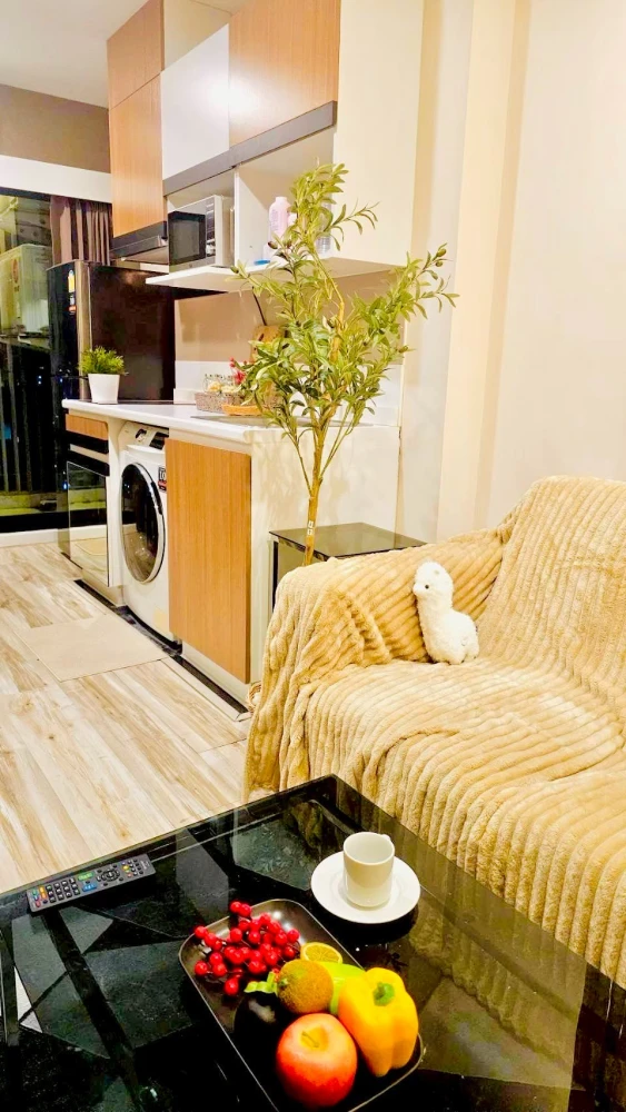 For rent: Plus Condominium Sriracha, 10th floor, beautiful unit, fully furnished. Book now! (Quickly!)