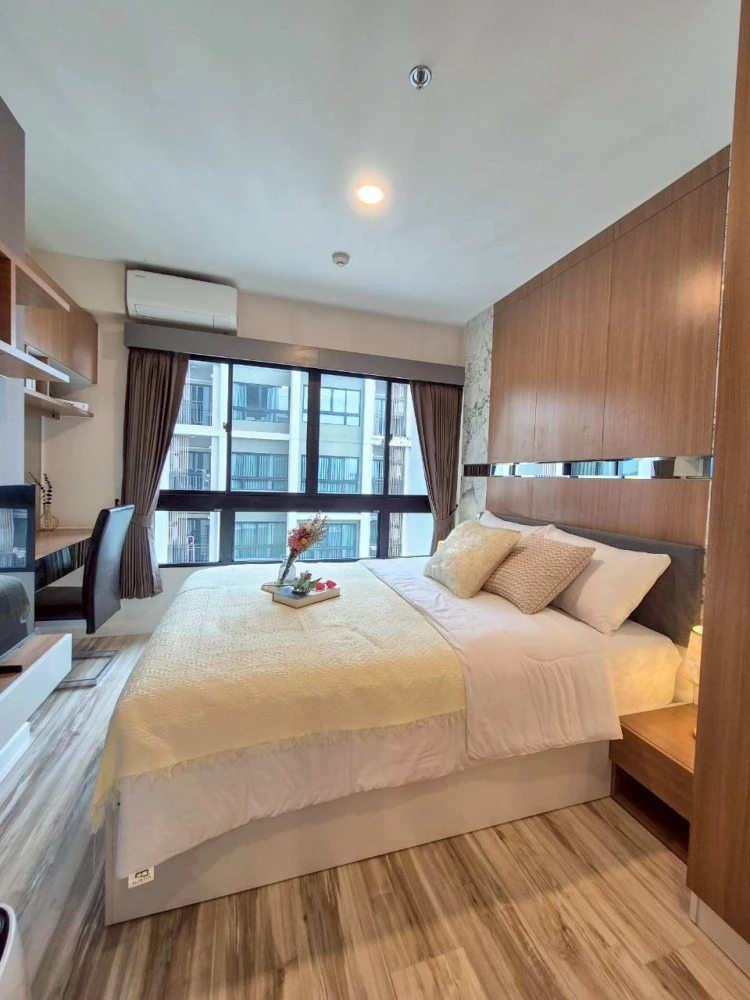 For rent: Plus Condominium Sriracha. Nice, spacious unit on a high floor. Book now! Don't miss out! +++