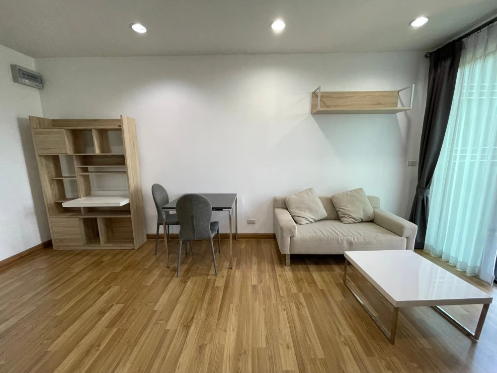 Premio Vetro condo for rent, street-side unit with Kasetsart University view, fully furnished with appliances. Book now!