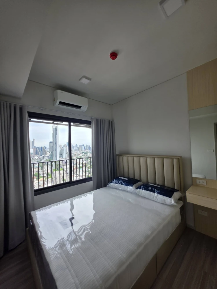 For rent: Quintara MHy’Den Pho Nimit, 23rd floor (very high floor). Fully furnished with appliances, ready to move in.