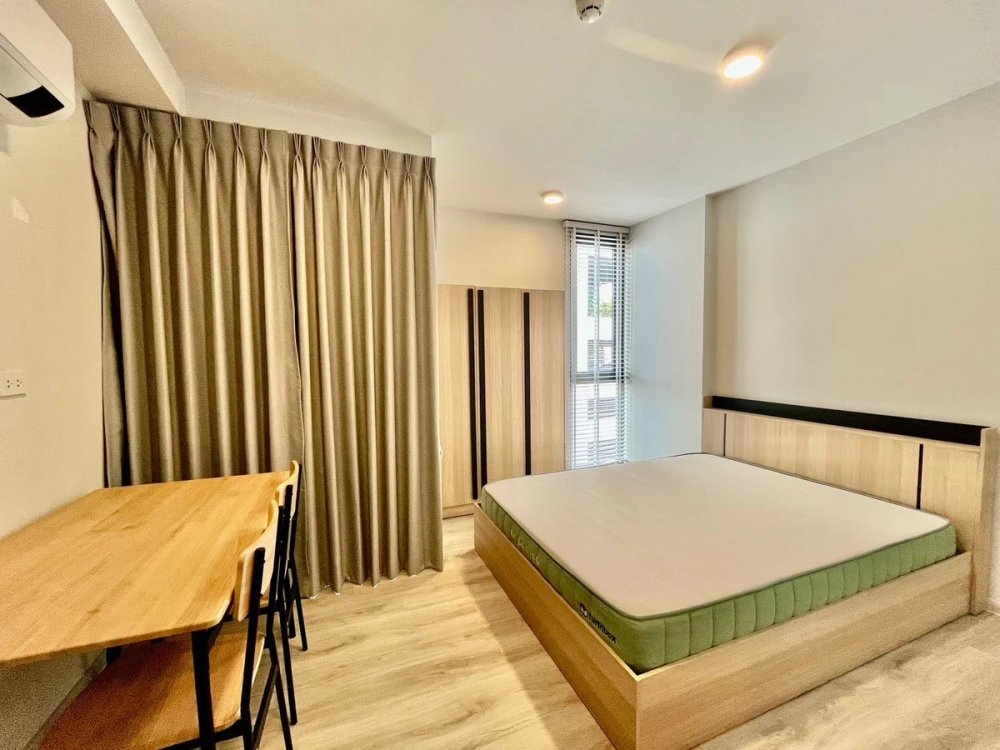For rent: QUINTARA MHy'GEN RATCHADA - HUAI KHWANG, 5th floor, fully furnished, nice room, reserve now.