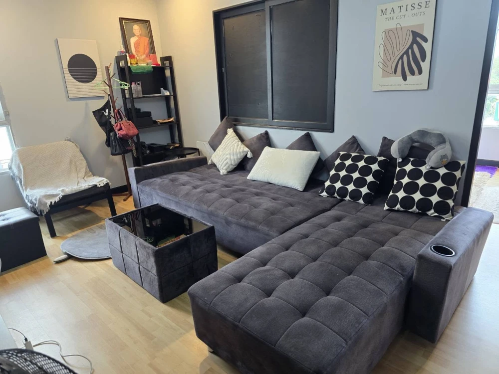 For sale or rent Ratchada City 18, corner room, provides privacy, comes with a lot of usable space, fully furnished, reserve now.
