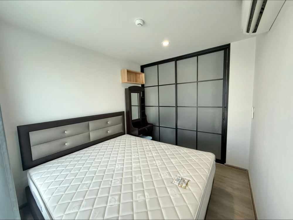Rooms for rent at REACH Phahonlyothin 52. Ready to move in, fully furnished, spacious and comfortable. Book now!