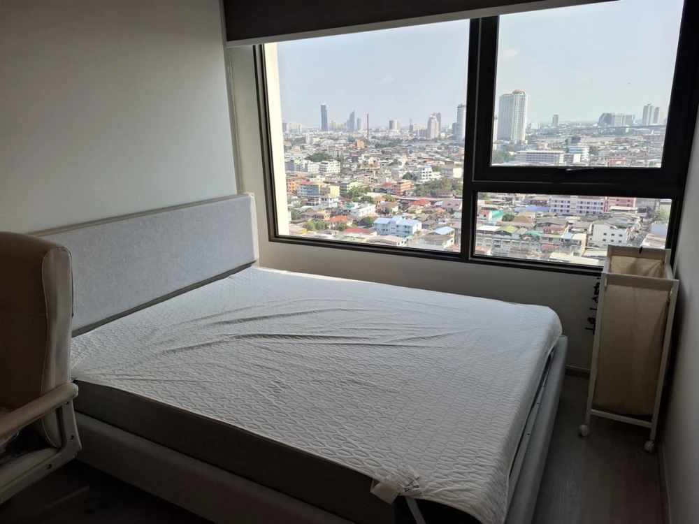 For rent: Reference Sathorn - Wongwianyai, 20th floor, great view, fully furnished. Book now!