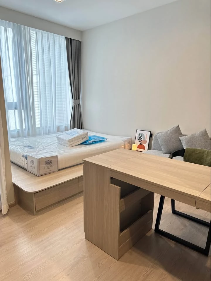 For rent Reference Sathorn - Wongwianyai Studio room, built-in function, fully furnished, ready to move in. Don't miss it or you'll regret it.