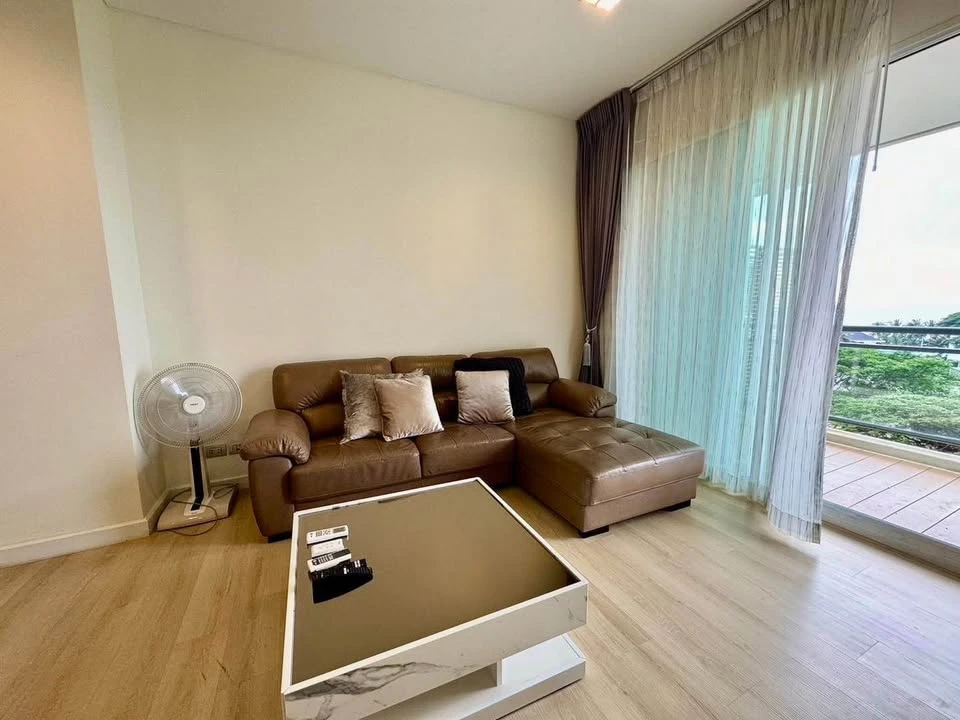 Reflection Jomtien Beach Pattaya for rent, 2 bedrooms, 2 bathrooms, plenty of living space, good location, beautiful view, don't miss it!