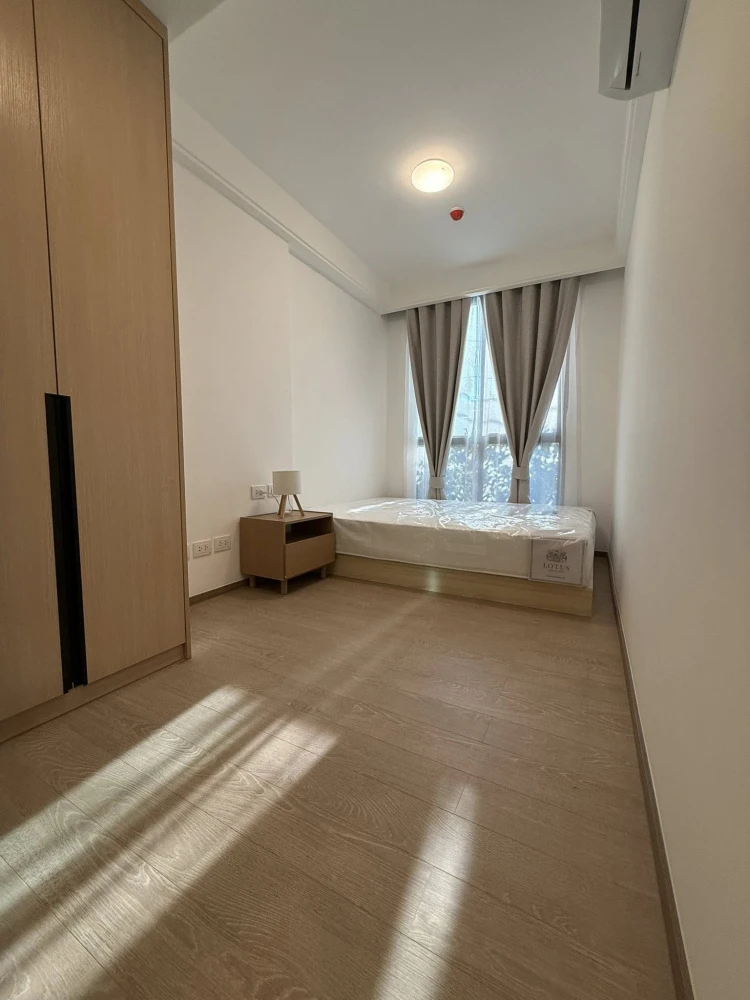 For rent: Regal Srinakarin 40, fully furnished and equipped with appliances. Just bring your personal belongings and move in! Don't miss out!