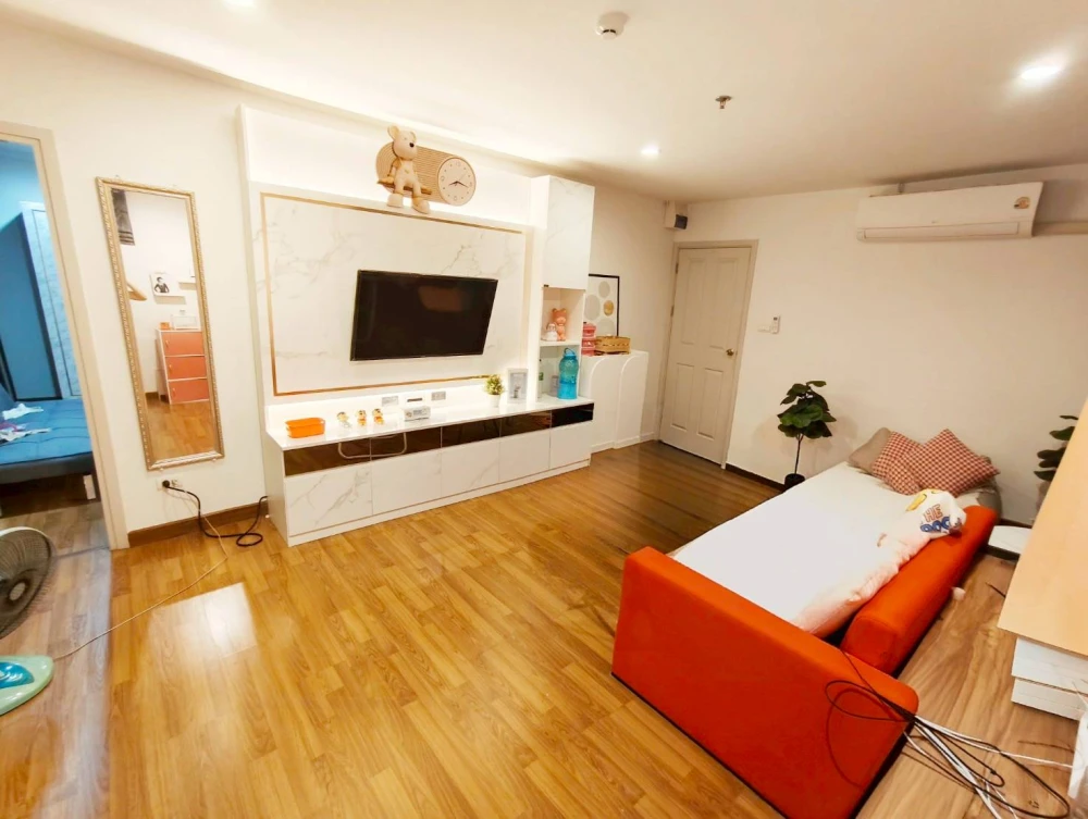For rent: Regent Home Bang Son, combined room, lots of usable space, fully furnished, don't miss out.