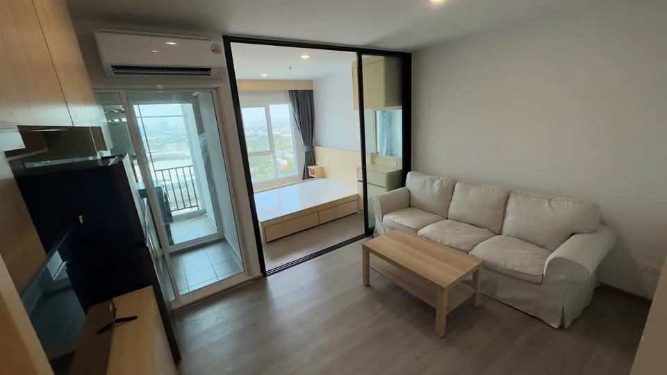 For rent: Regent Home Bangna. Hotel-style rooms, quiet and comfortable. Beautiful, cozy, minimalist design with high-quality furniture. Book now!