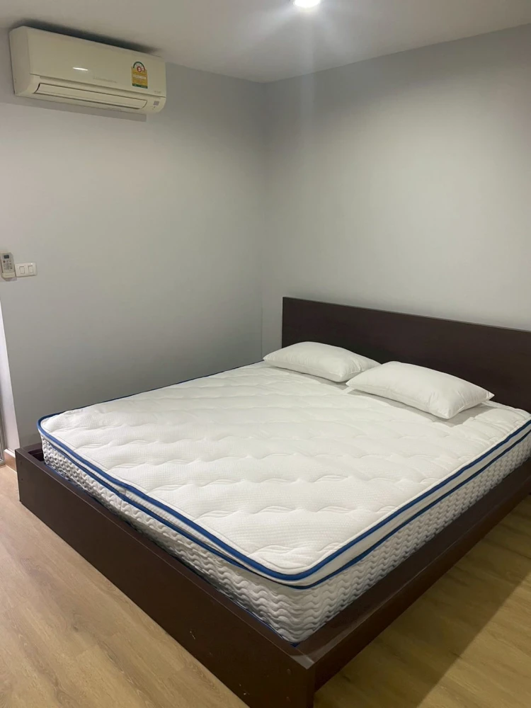 For rent: Regent Home 10 Chaengwattana, studio room, 4th floor, good location, fully furnished, reserve now.