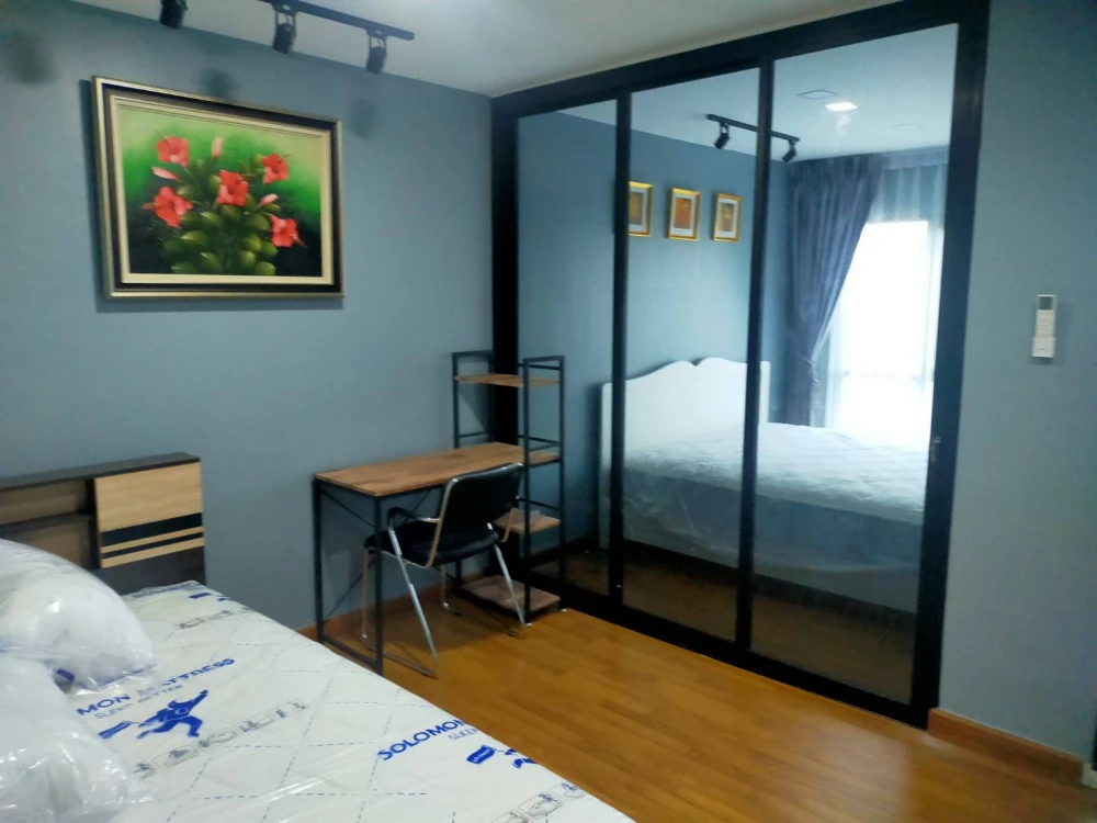 For rent: REGENT HOME 18 CHANGWATTANA-LAKSI, 9th floor, nice room, fully furnished. If you don't book, you'll miss out.