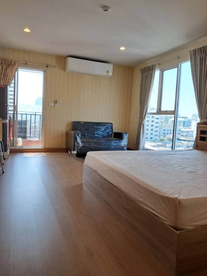 For rent: Regent Home 19 Sukhumvit 93, corner unit offering privacy, great location, fully furnished. Book now before it's too late!