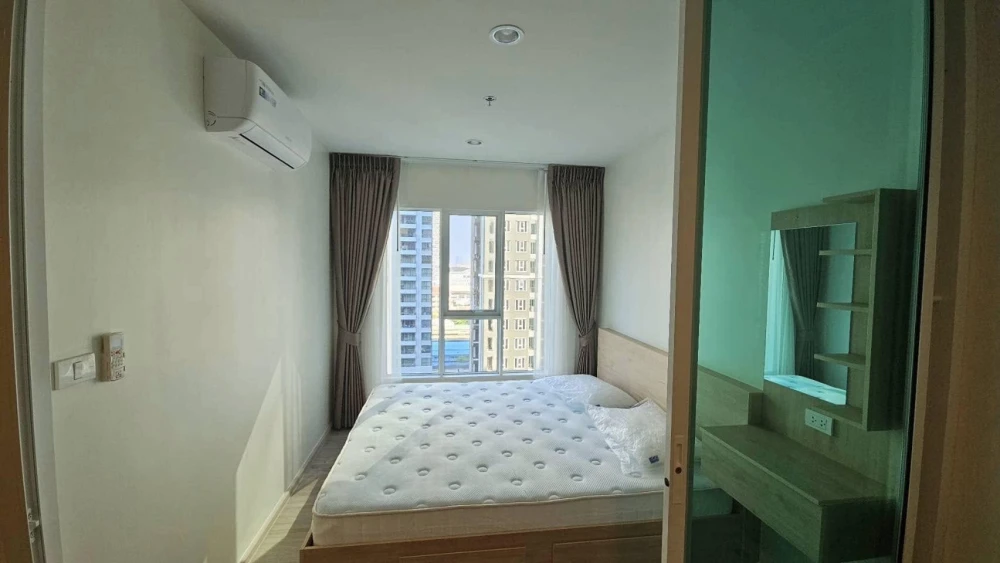 For rent: Regent Home Bangna, 14th floor, with built-in furniture, washing machine included. You can't miss this opportunity to reserve.