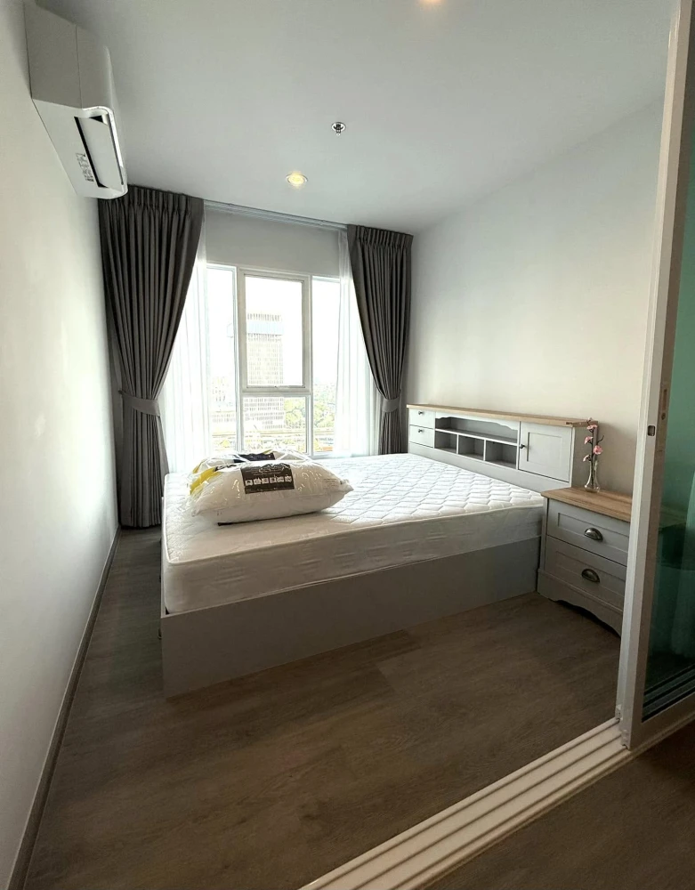 For rent: Regent Home Bangna, 19th floor, fully furnished, nice to live in, book now, don't miss out.