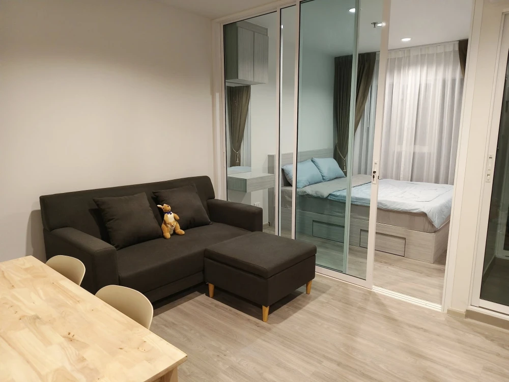 For rent: Regent Home Bangna, 8th floor, outside view, beautiful room, fully furnished, ready to move in, reserve now.