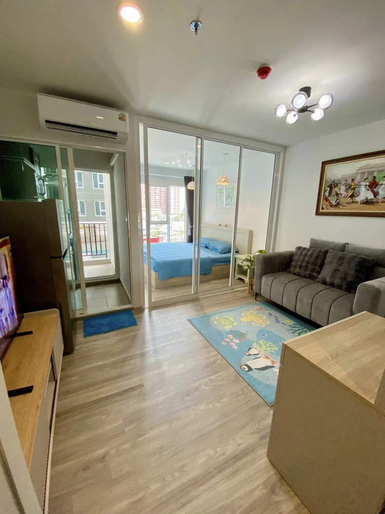 For rent: Regent Home Bangna, Building A, 5th floor, separated room, open view, fully furnished, ready to move in.