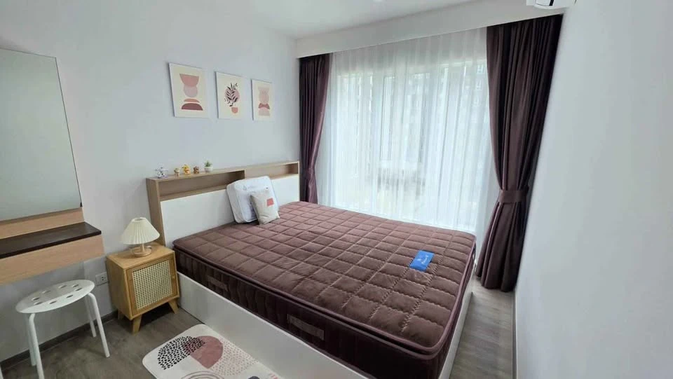 For rent: Regent Home Bangna, pool view + garden view, no need to bend down, not near the elevator or garbage room, the room is not hot, must book.