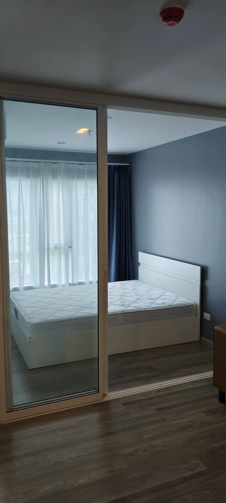 For rent: Regent Home Bangna. A lovely room with complete furniture and appliances. Just bring your bags and move in!