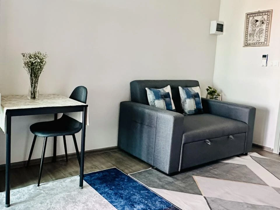 For rent: Regent Home Bangna, corner room, not crowded, decorated in a neutral tone, fully furnished, don't miss out on this great deal!