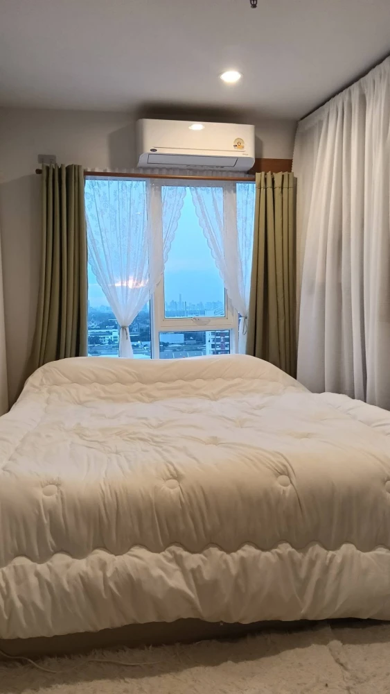 For rent: Regent Home Bangna, corner unit, unobstructed view, high-quality built-in furniture. You absolutely have to book this one!
