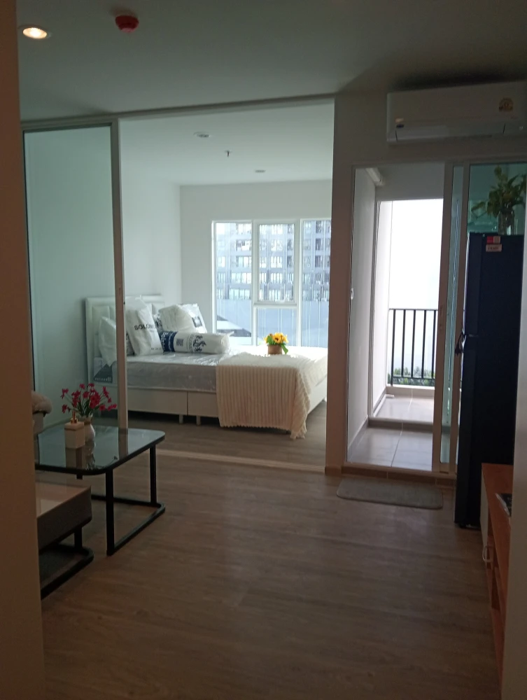 For rent: Regent Home Bangna, beautiful room, fully furnished, ready to move in, usable area 28 sq m., 7th floor, Building A, interested, book now.