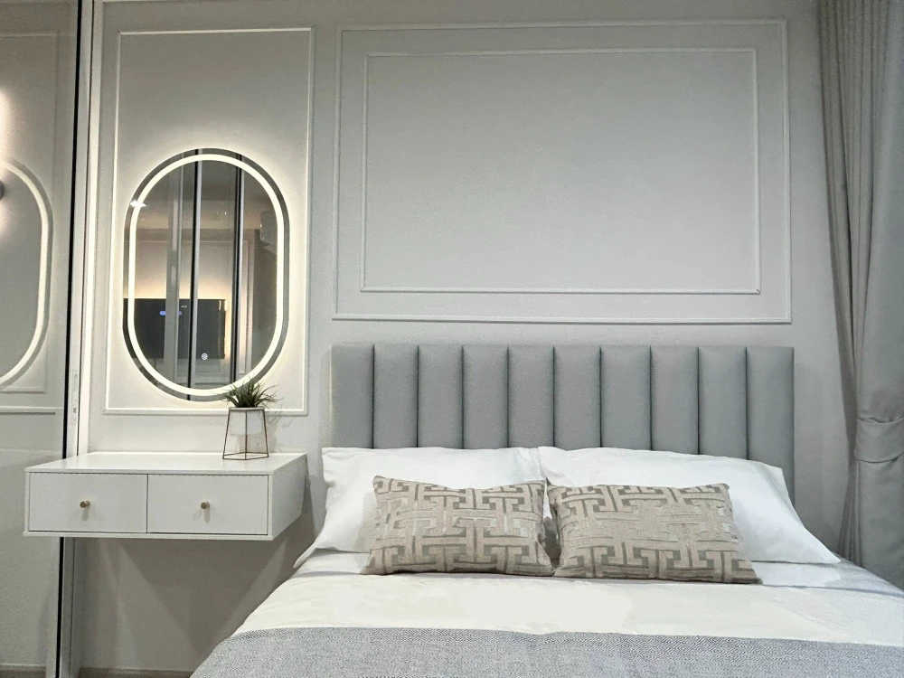 For rent: Regent Home Bangna, a rare room with a pool view, beautifully decorated in bright white and gray tones, very pleasing to the eye. Don't miss