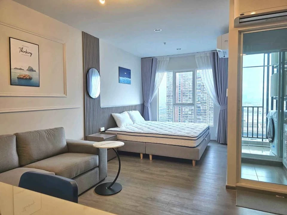 For rent: Regent Home Bangna, fully furnished, ready to move in, white tone, comfortable price, come reserve now, don't miss out!