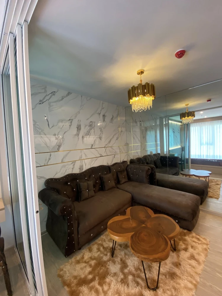 For rent: Regent Home Bangna, beautifully decorated room with a cool theme, built-in marble walls, fully furnished, reserve now!