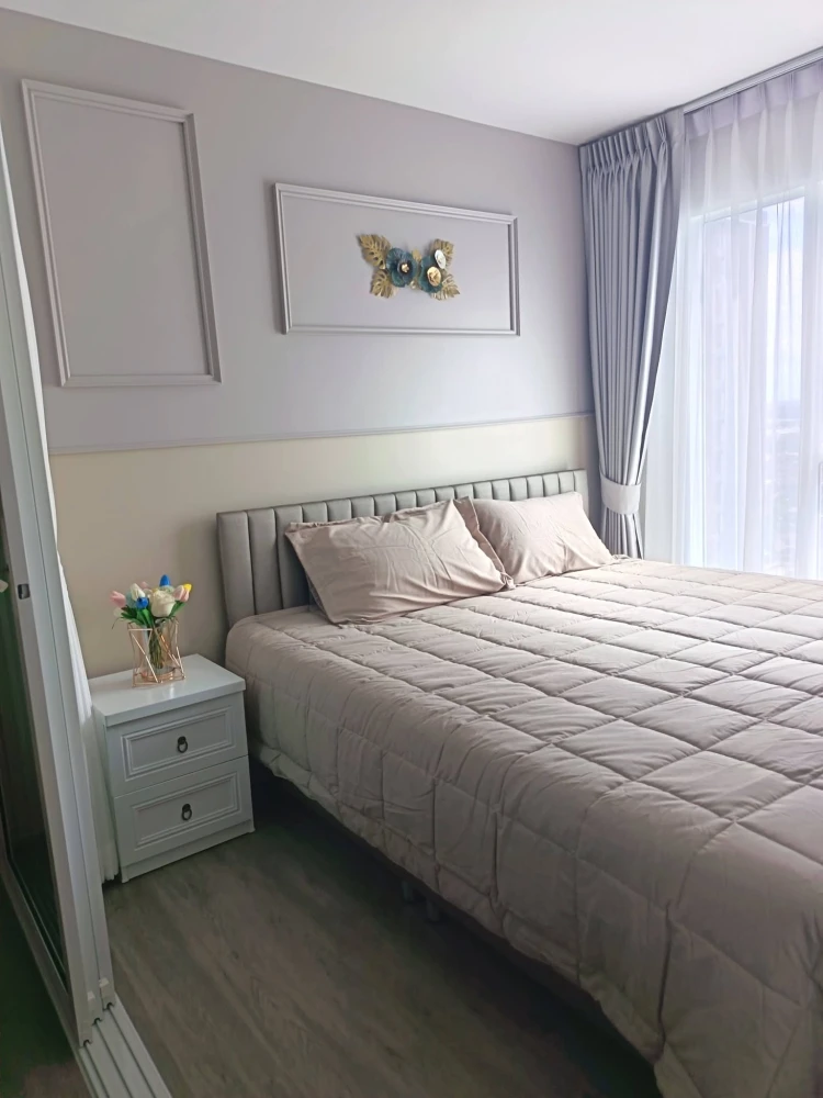 For rent: Regent Home Bangna. Beautifully decorated minimalist-style room with high-quality built-in furniture. Book now!
