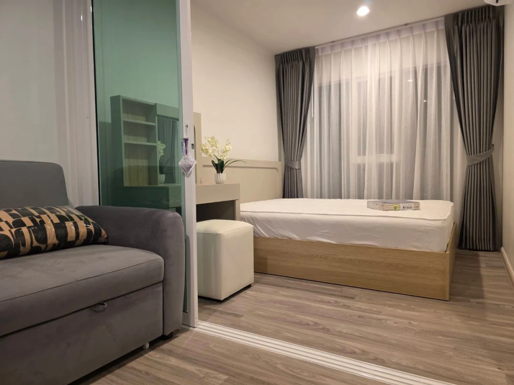 For rent: Regent Home Bangna, Building A, open river view, beautiful nighttime atmosphere, fully furnished, appliances included, ready to move in imme