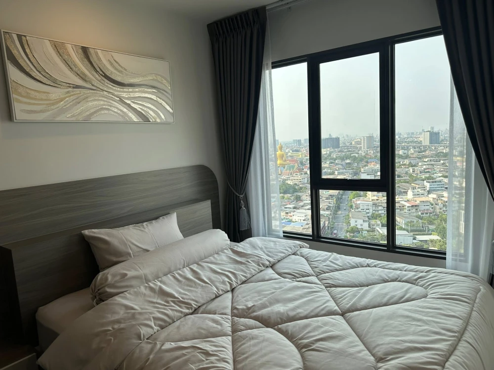 For rent: Regent Home Wuttakat, 25th floor, view of the Phra Pathom Chedi, not next to the elevator or garbage room, fully furnished, ready to move in
