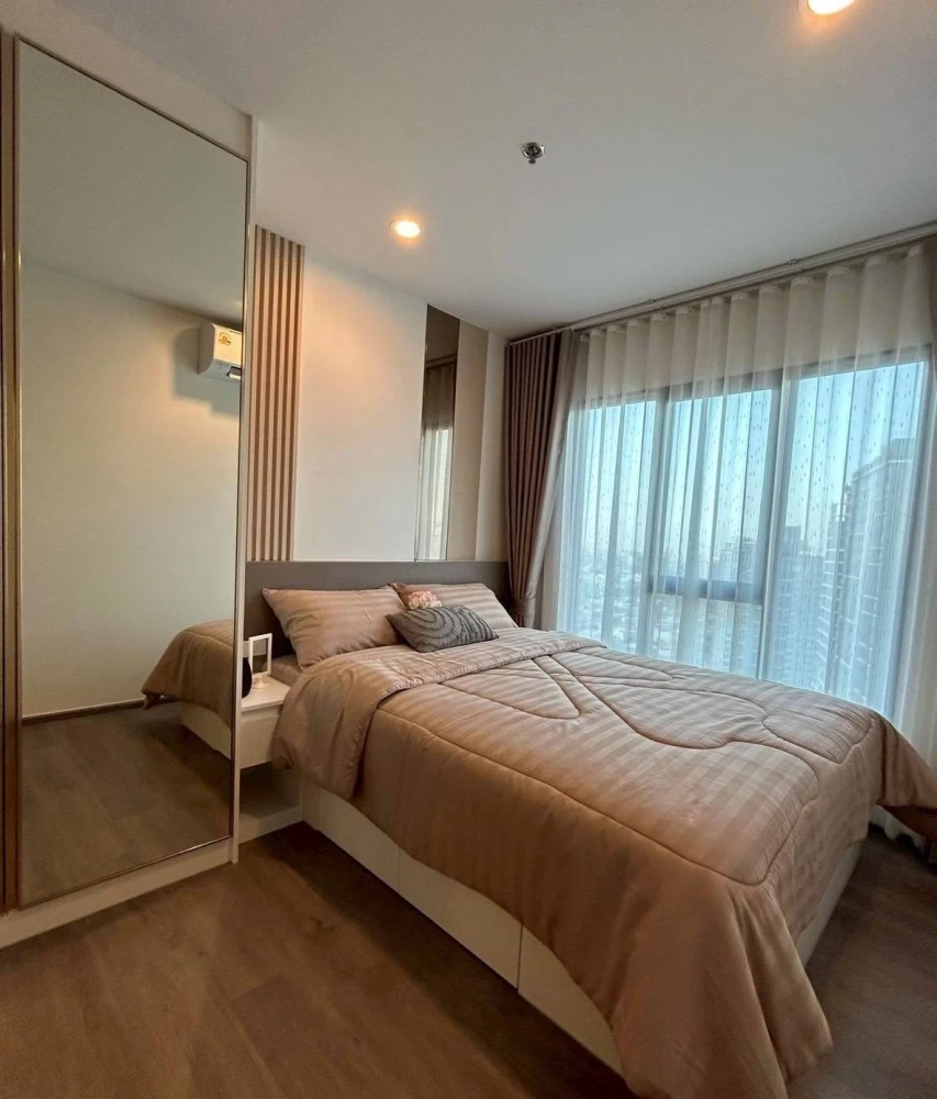 For rent: REGENT Home Wuttakat. Comfortable rooms, complete amenities, great value. You must book now!