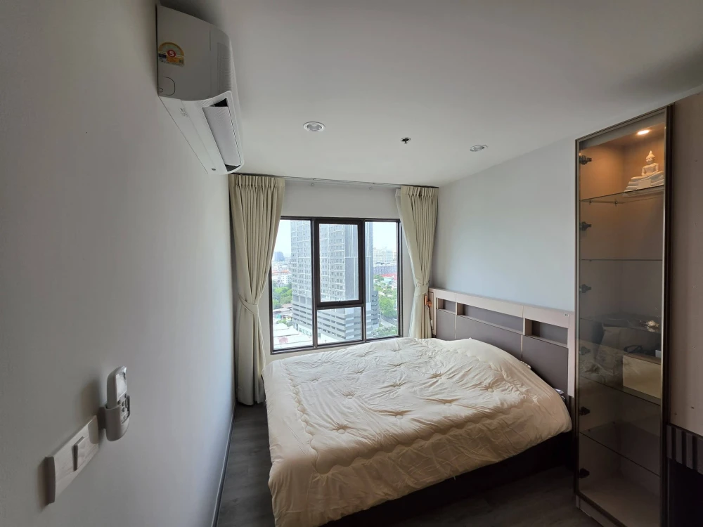 For rent: Regent Home Wuttakat. A comfortable room in a great location, fully furnished. Book now!