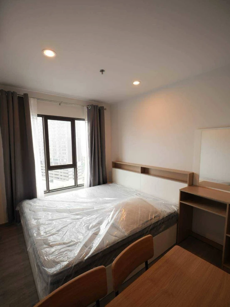 For rent: Regent Home Wuttakat, studio room, fully furnished. Just bring your bags and move in!