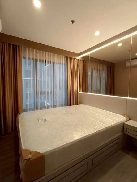 For rent: Regent Home Wutthakat. Beautiful room, fully furnished with appliances, high floor, ready to move in. Book now!!!