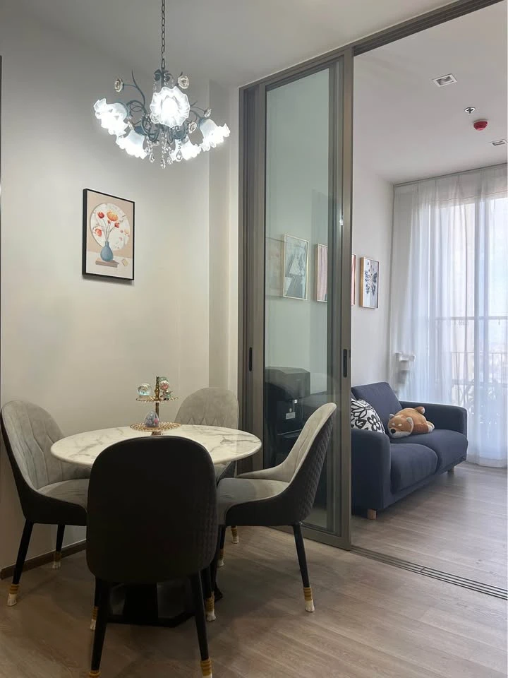 For rent: Rhythm Charoenkrung Pavillion, 1 bedroom, 1 bathroom, fully furnished, book now.