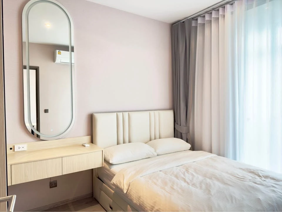 For rent: Rhythm Ekkamai Estate, city view, onsen, fully furnished, nice atmosphere, you will regret it if you miss it.