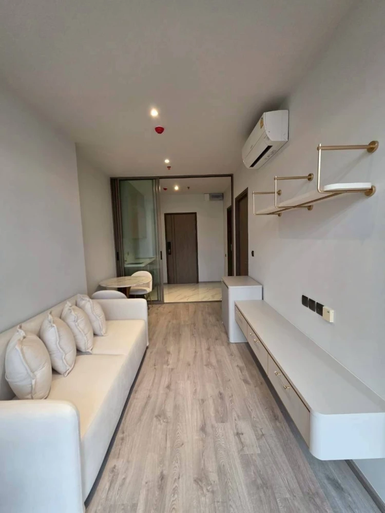 For rent: RHYTHM Ekkamai Estate, ready to move in, 14th floor, high view, convenient, complete in one place. Hurry and reserve now, don't miss out!