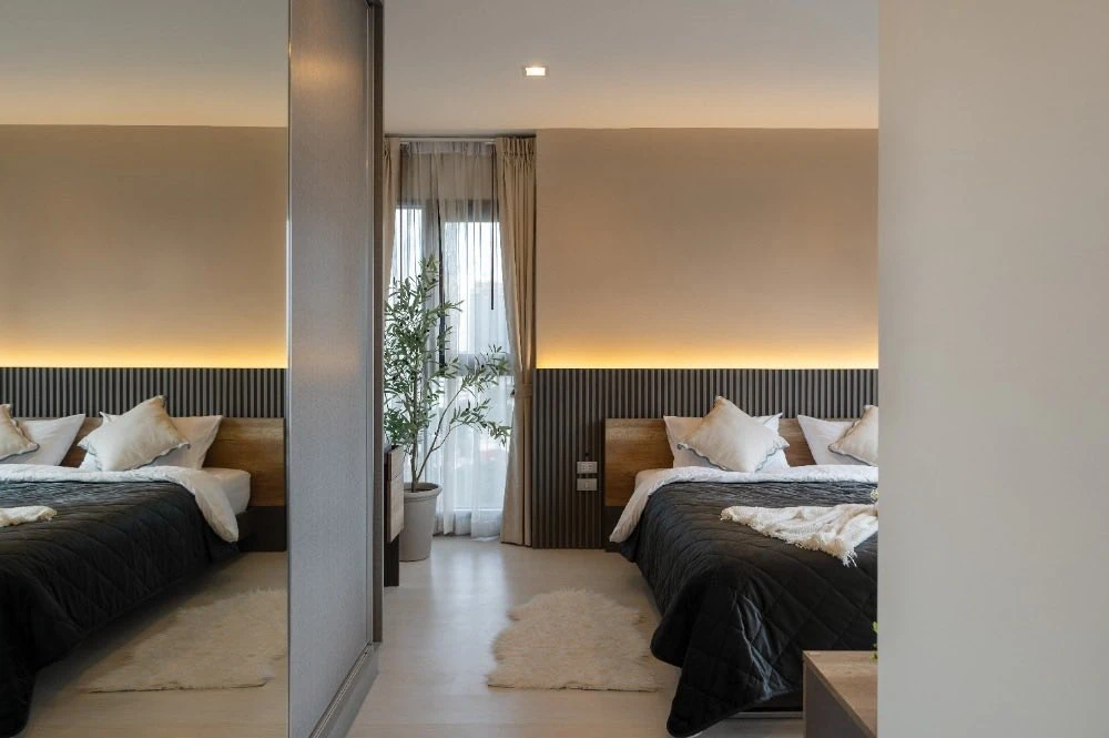 For rent: Rhythm Sukhumvit 36-38, high floor, spacious, comfortable, reserve now, last room+++