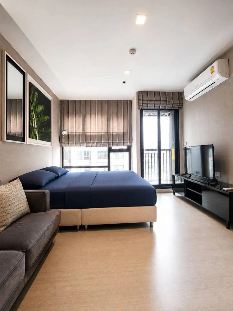 For rent: Rhythm Sukhumvit 36-38, fully furnished and ready to move in. Don't miss out! Book now!