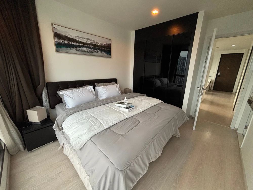 For rent: Rhythm Sukhumvit 44/1, 30th floor, fully furnished unit. Book now! Don't miss out!