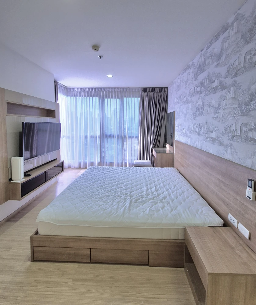 For rent: Rhythm Sukhumvit 50, 15th floor, fully furnished. Book now!
